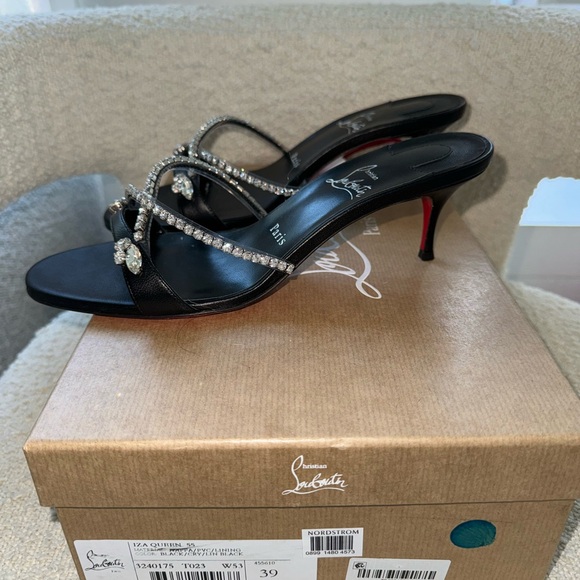 Christian Louboutin simple queenie heels size 39 - Picture 2 of 6